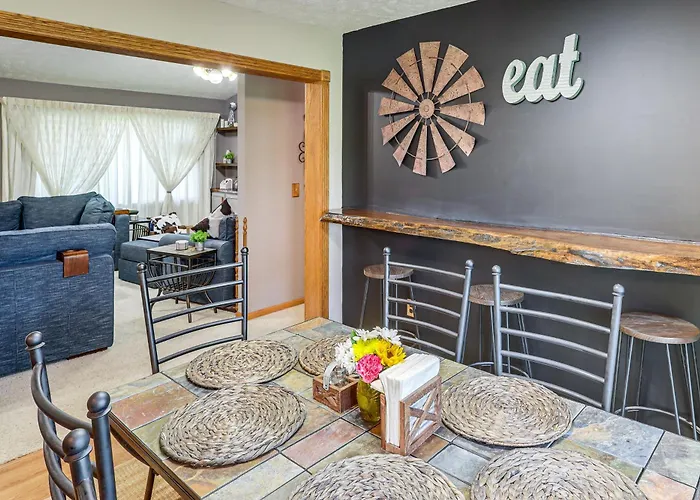 Pet-Friendly Exeter Home Near Rte 6 & I-80